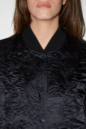 PUZZLE CRINKLED SATIN CROPPED JACKET NAVY