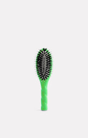Le duo Petite Brosse Indispensable Douceur N°3 et sa Pochette Cover Lime - ROSEANNA