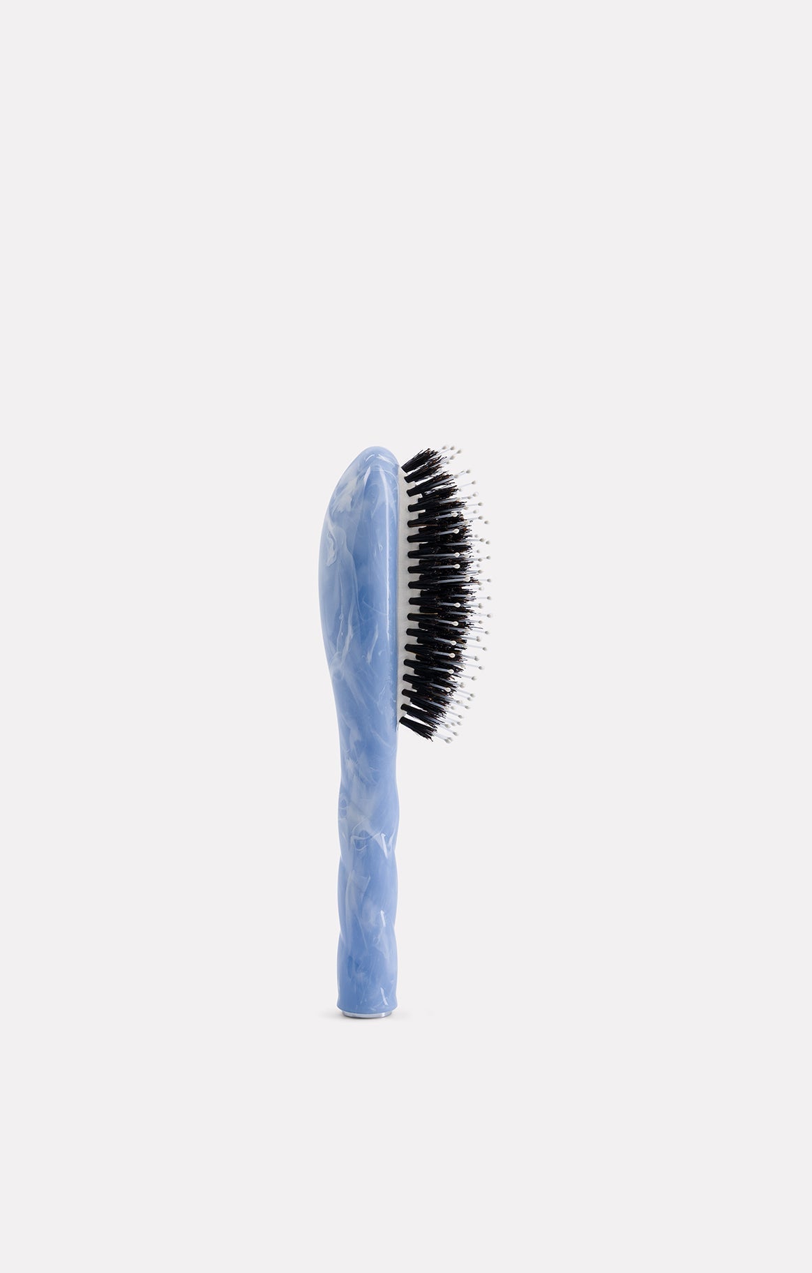 Le duo Petite Brosse Indispensable Douceur N°3 et sa Pochette Cover Sky - ROSEANNA